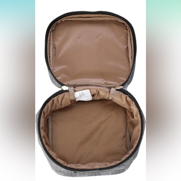 Jujube breastmilk mini cooler bag on the go geo pattern black and white